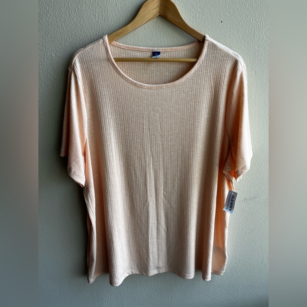 NWT Old Navy ribbed loose fit/flowy light orange tee